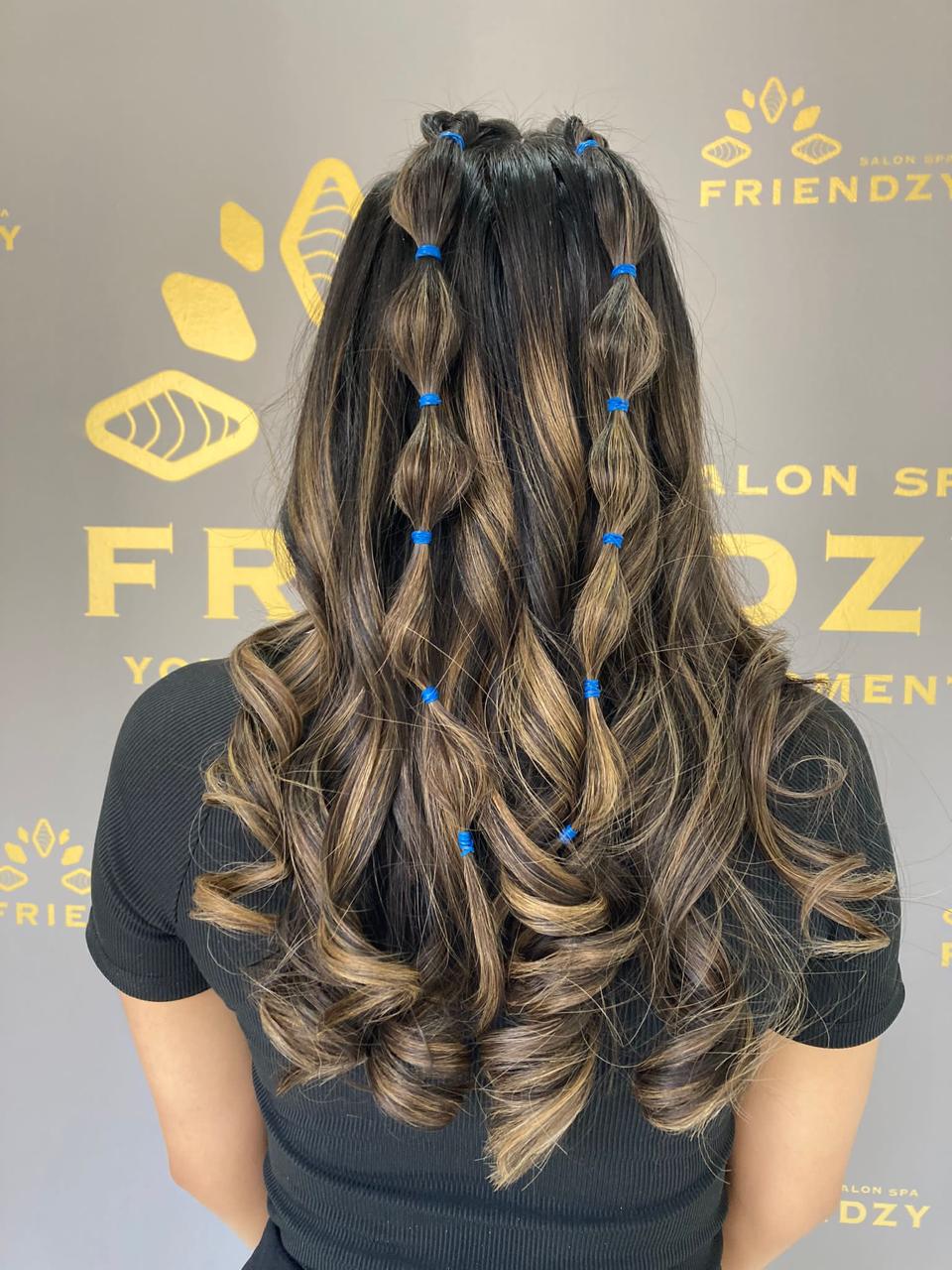 Friendzy Salon & Spa Gallery 12