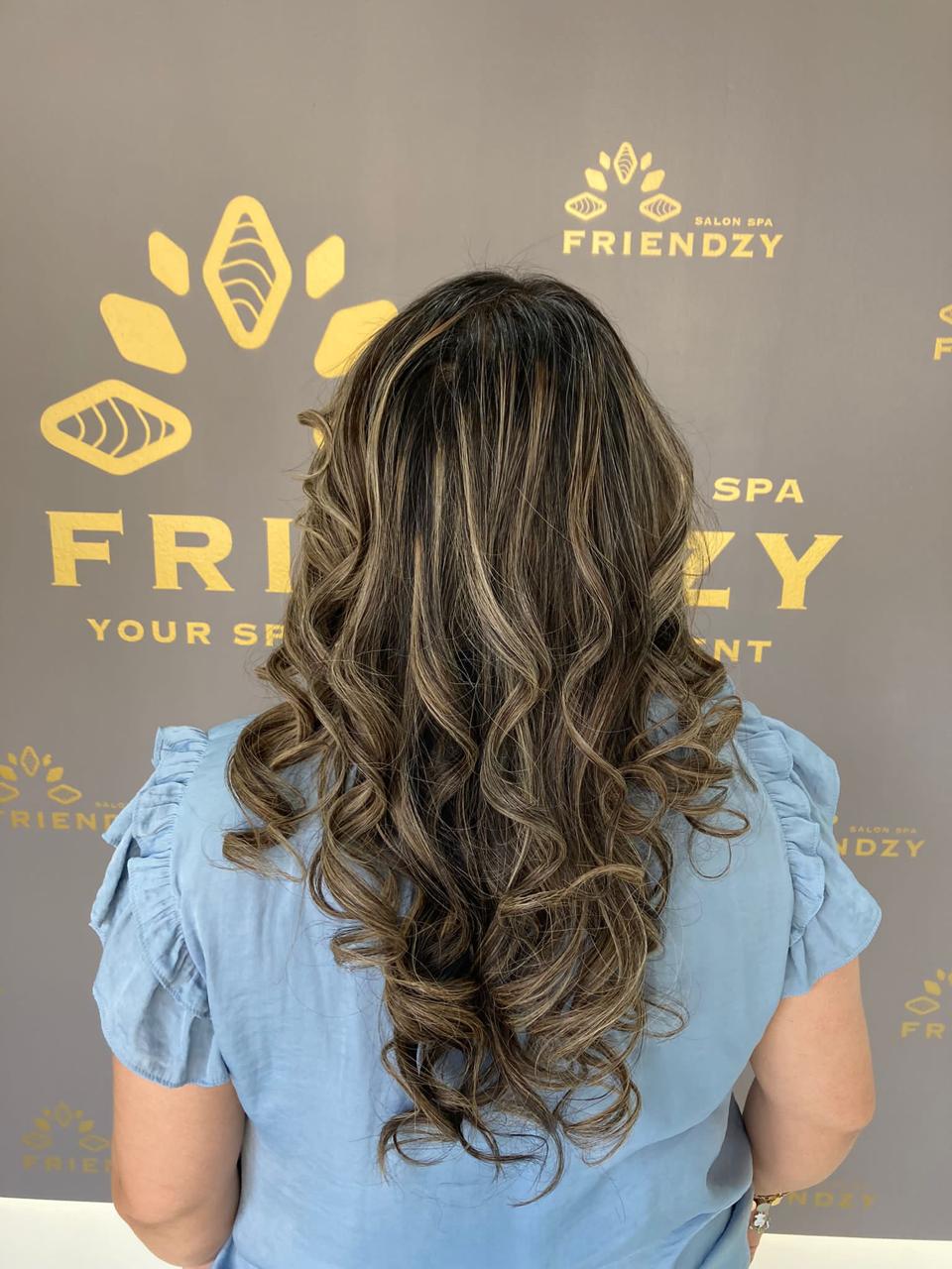 Friendzy Salon & Spa Gallery 13